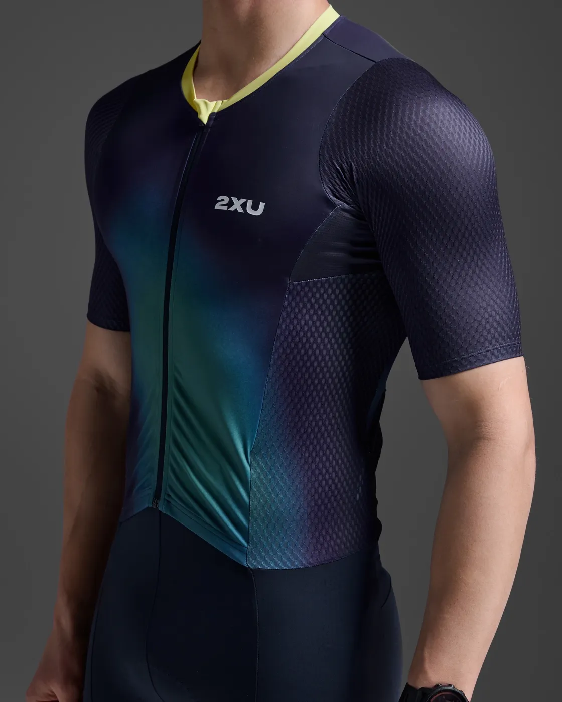 2XU Aero Hex Sleeved Herre Tri Suit 2XU Aero Hex Sleeved Herre Tri Suit