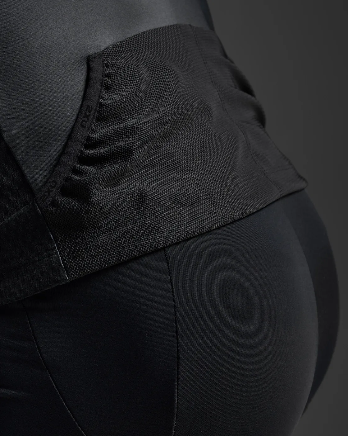 2XU Aero Hex Tri Sleeved Trøye