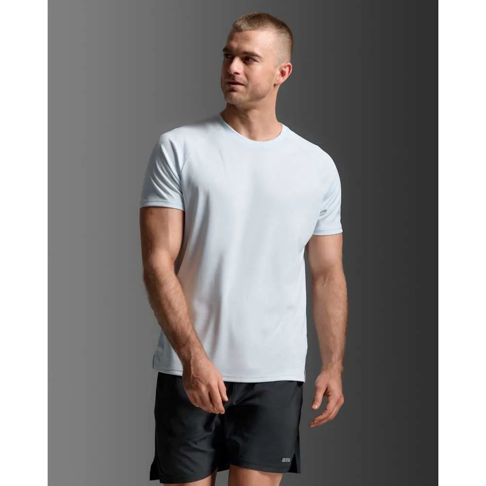 2XU Aero Mesh Kortarmet T-skjorte male 2XU Aero Mesh Kortarmet T-skjorte male