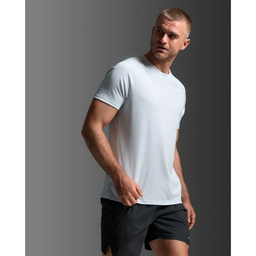 2XU Aero Mesh Kortarmet T-skjorte male 2XU Aero Mesh Kortarmet T-skjorte male