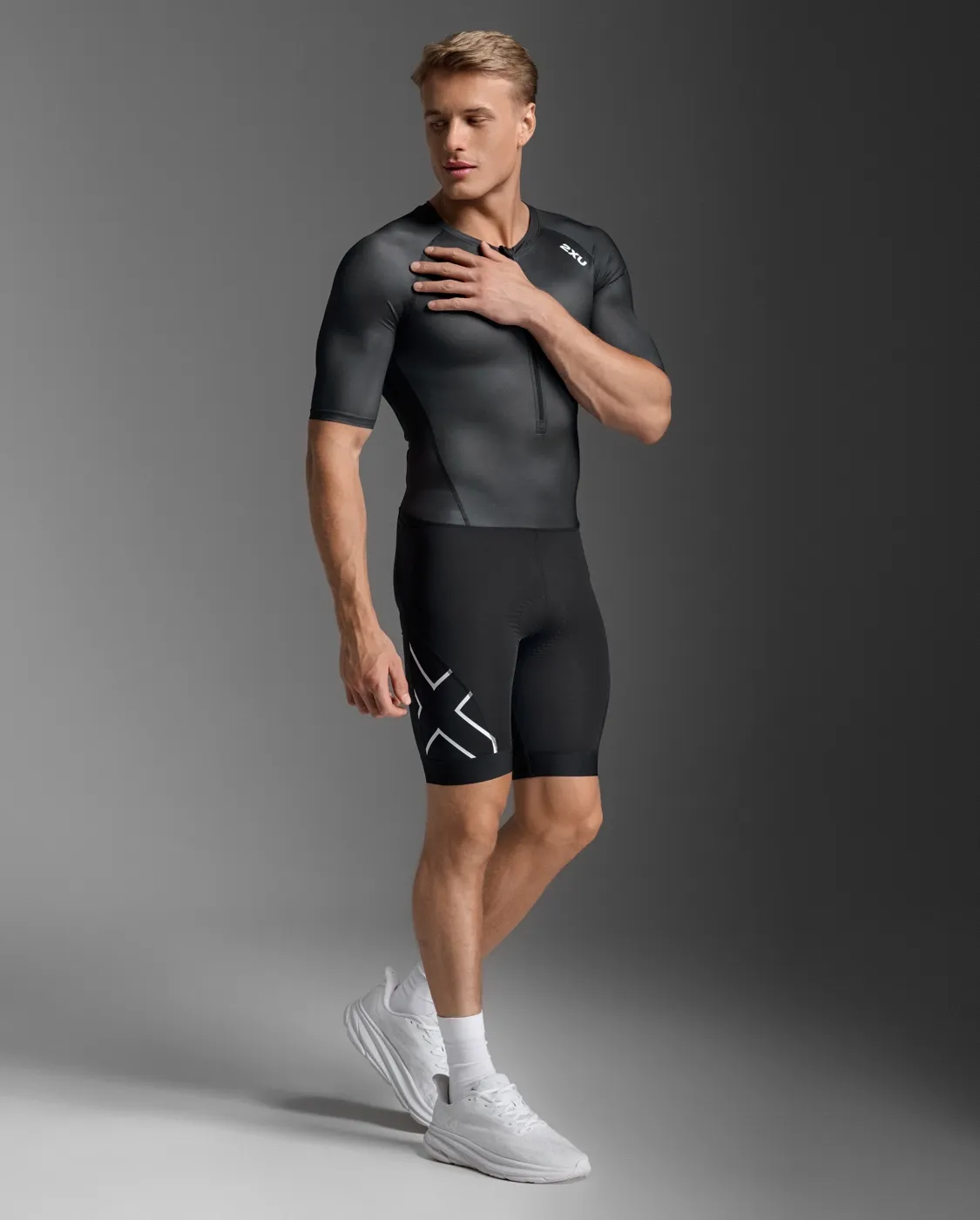 2XU Core Sleeved Dame Trisuit 2XU Core Sleeved Dame Trisuit