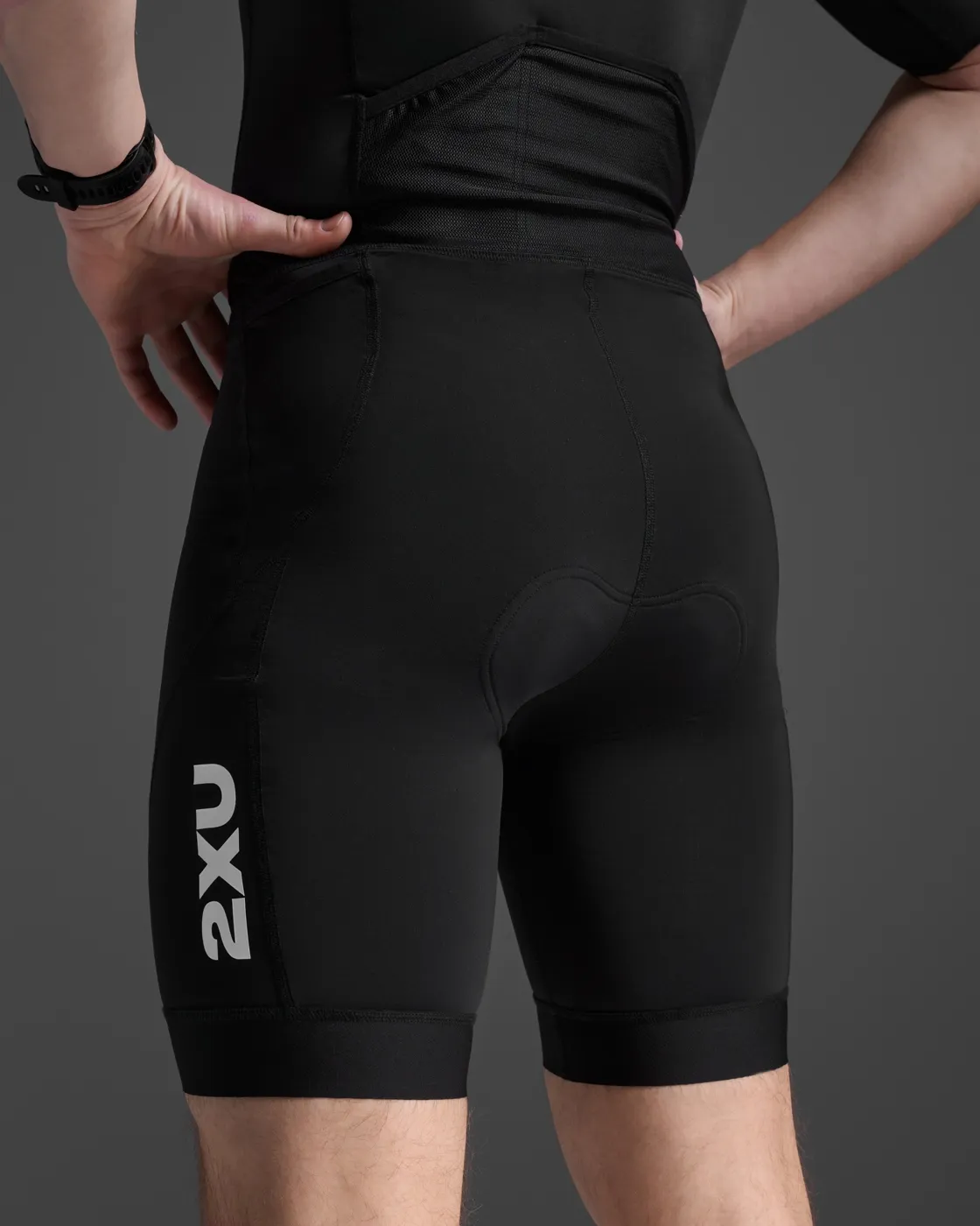 2XU Core Sleeved Dame Trisuit 2XU Core Sleeved Dame Trisuit