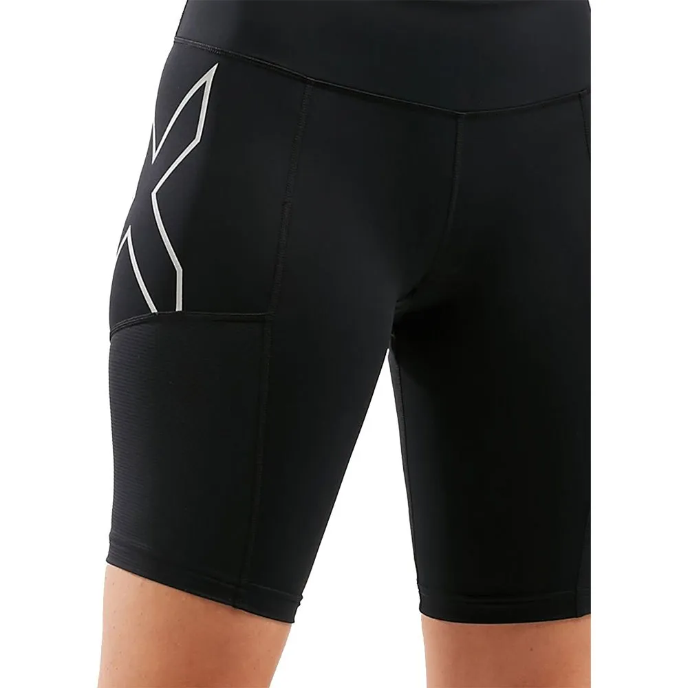 2XU Run Mid Rise Dash Korte Leggings female, Black / silver reflective 2XU Run Mid Rise Dash Korte Leggings female, Black / silver reflective