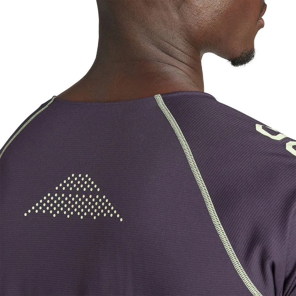 adidas Ekiden Uni Kortarmet T-skjorte male, Aurora black