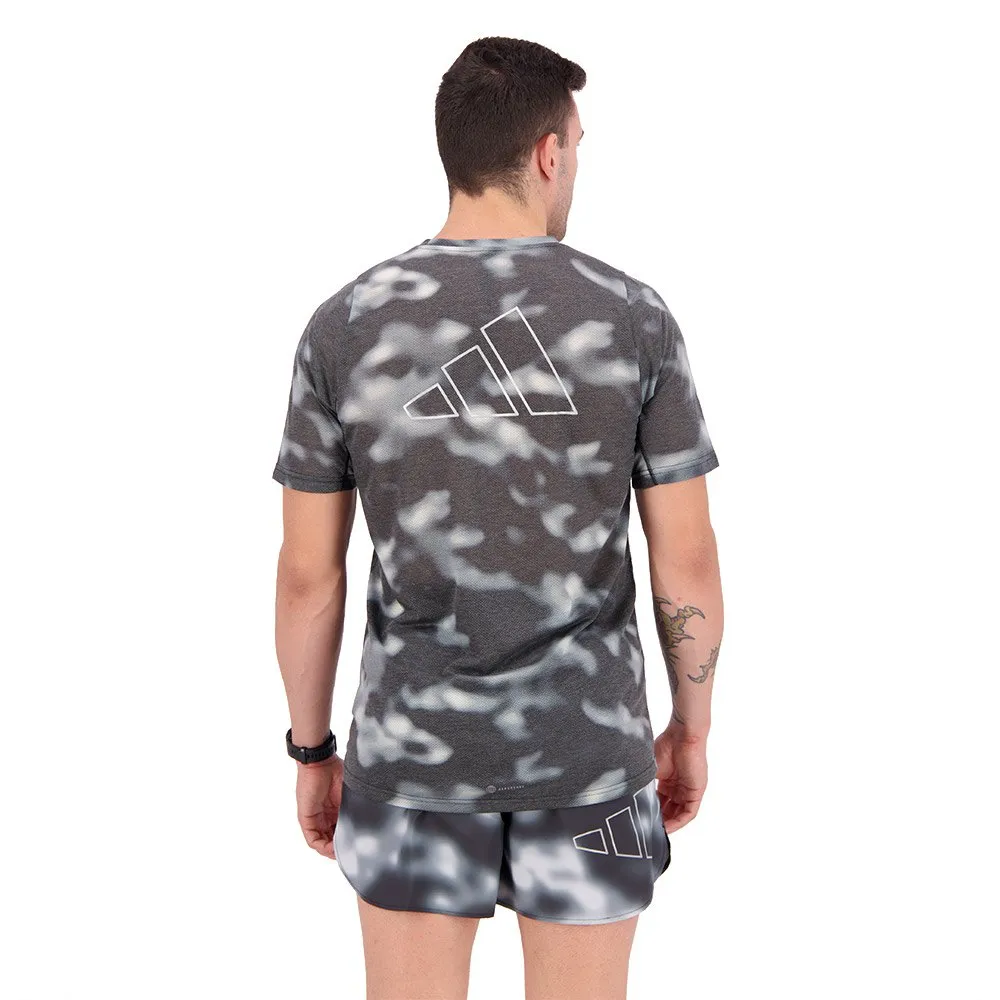 adidas Run Icons Aop Kortarmet T-skjorte male