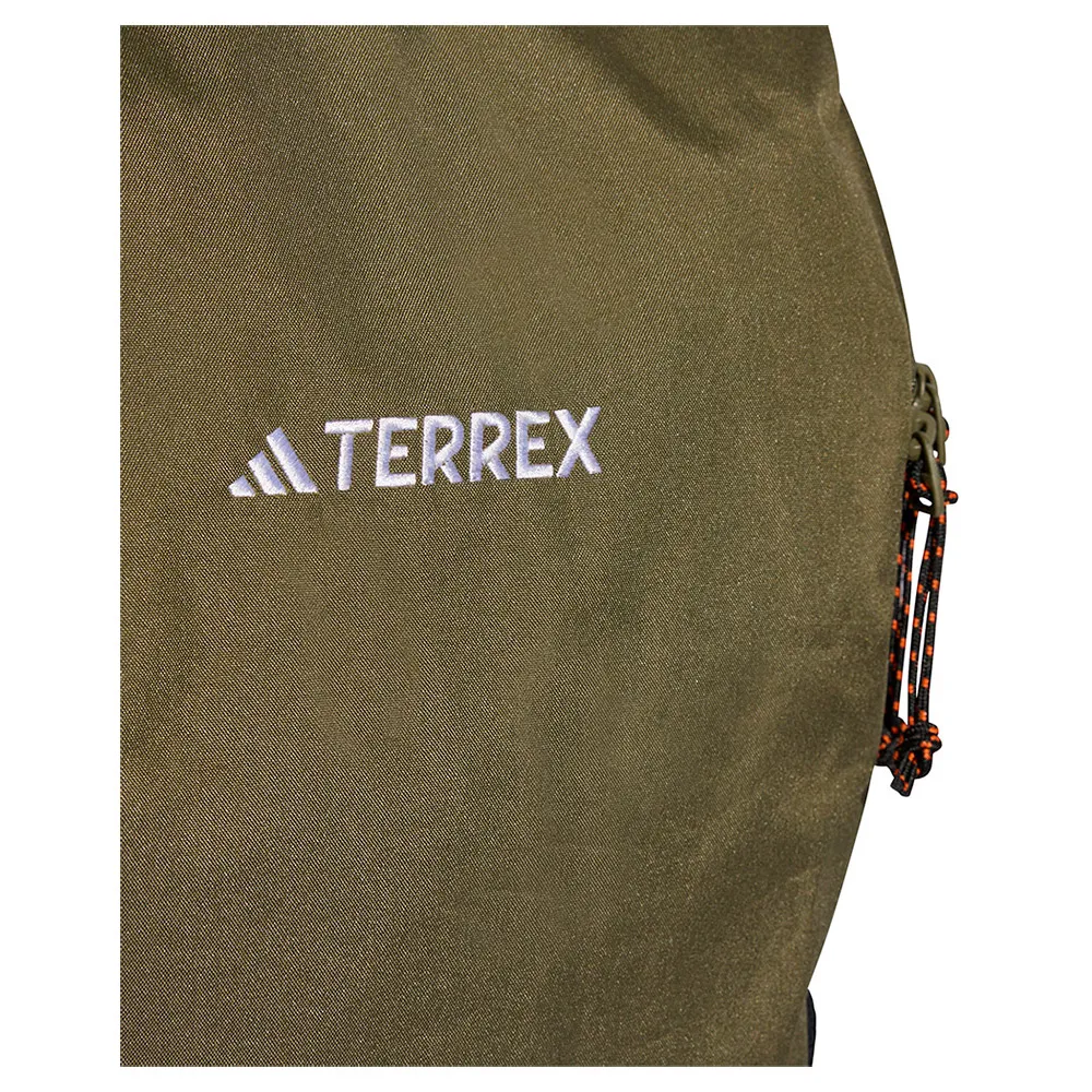 adidas Terrex Multi Essentials 20l Ryggsekk adidas Terrex Multi Essentials 20l Ryggsekk
