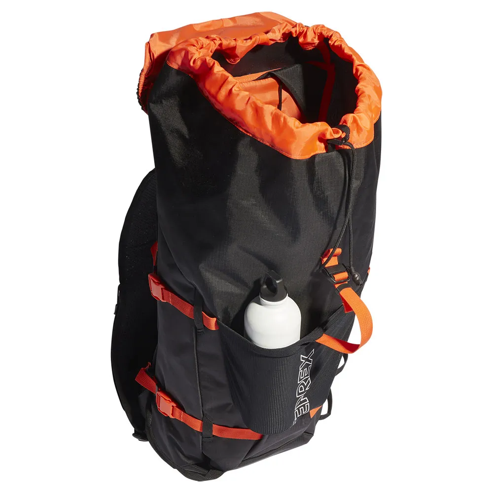 adidas Terrex Rain.rdy Mountaineering 31l Ryggsekk, Black / impact orange