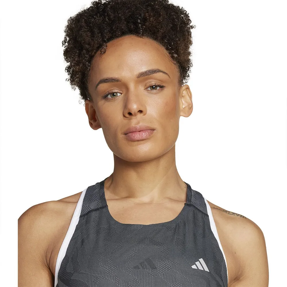 adidas Ultimate Airchill Engineered Running Ermeløs T-skjorte female adidas Ultimate Airchill Engineered Running Ermeløs T-skjorte female