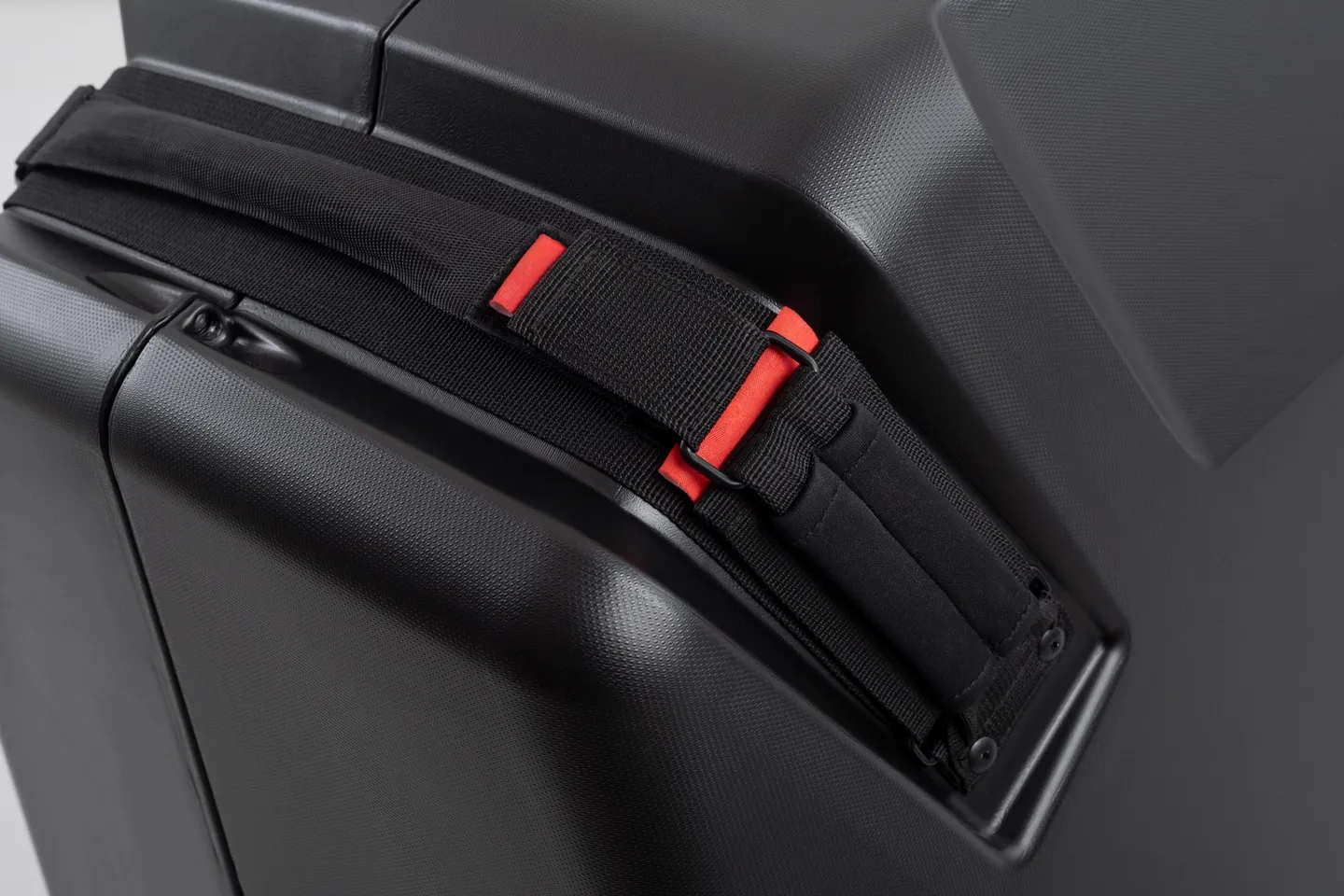 B&W Bike Shield Sykkelkoffert