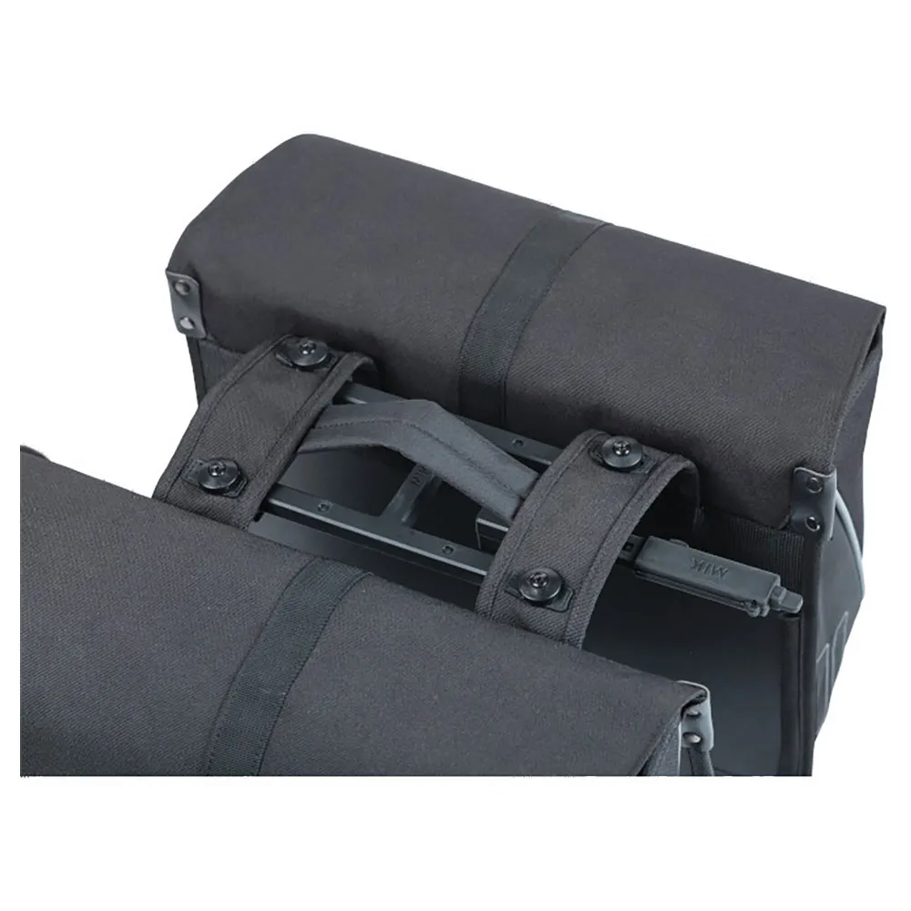 Basil Forte Mik Sykkelvesker 35l, Black, One Size Basil Forte Mik Sykkelvesker 35l, Black, One Size
