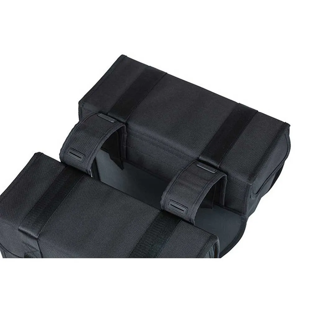 Basil Tour Xl 35l Sykkelvesker, Black, One Size Basil Tour Xl 35l Sykkelvesker, Black, One Size
