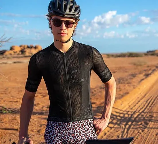 Café Du Cycliste Christelle Ultralight Cycling Jersey Café Du Cycliste Christelle Ultralight Cycling Jersey