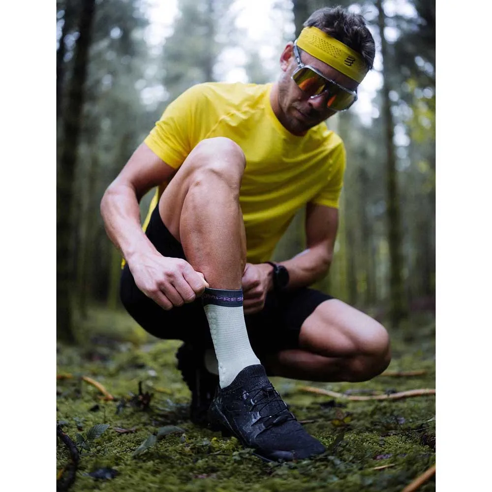 Compressport Pro Racing V4.0 Trail Lange Sokker male Compressport Pro Racing V4.0 Trail Lange Sokker male