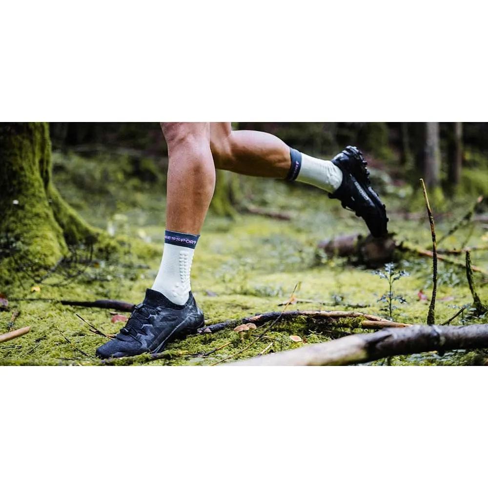 Compressport Pro Racing V4.0 Trail Lange Sokker male Compressport Pro Racing V4.0 Trail Lange Sokker male