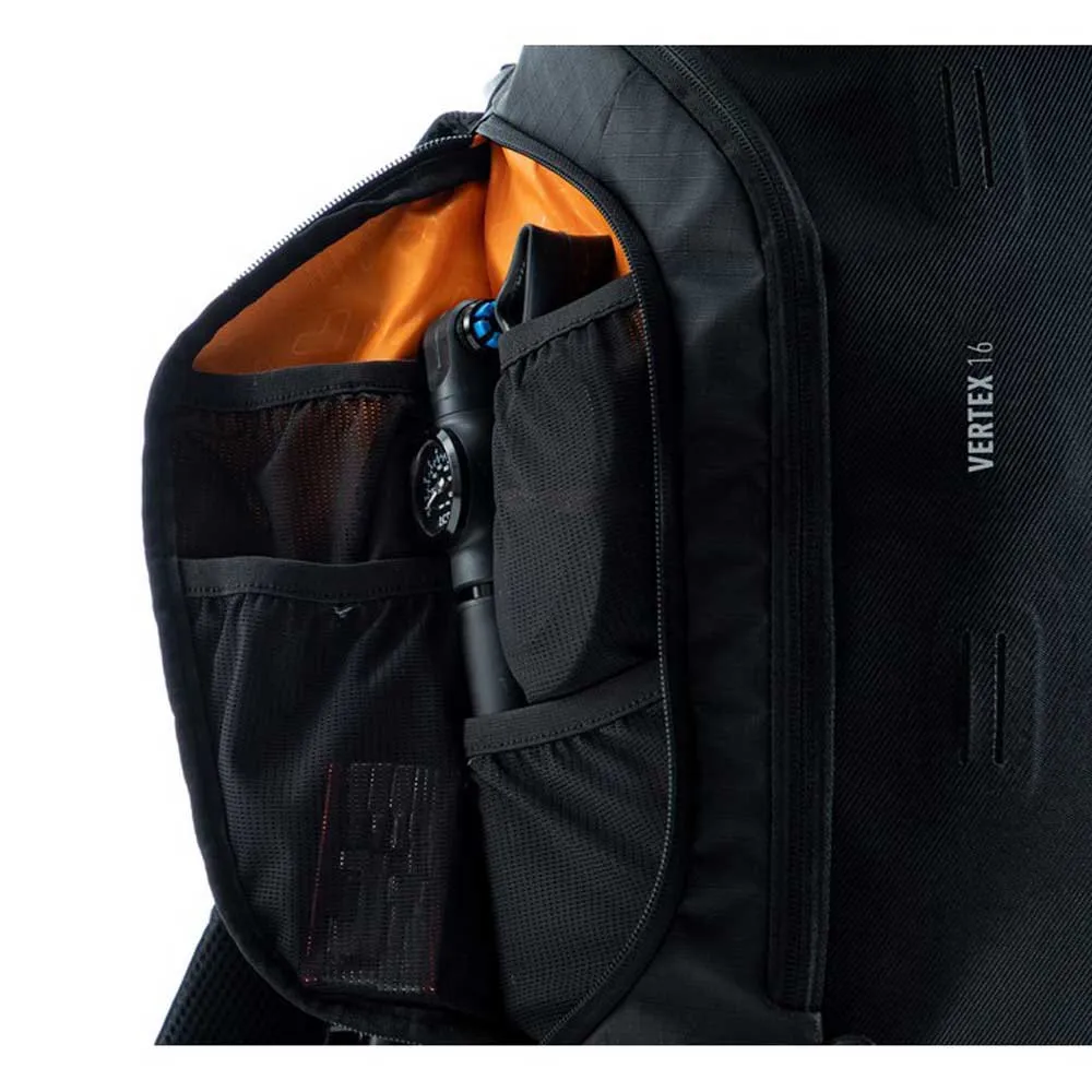 Cube Vertex 16l Ryggsekk, Black, One Size Cube Vertex 16l Ryggsekk, Black, One Size