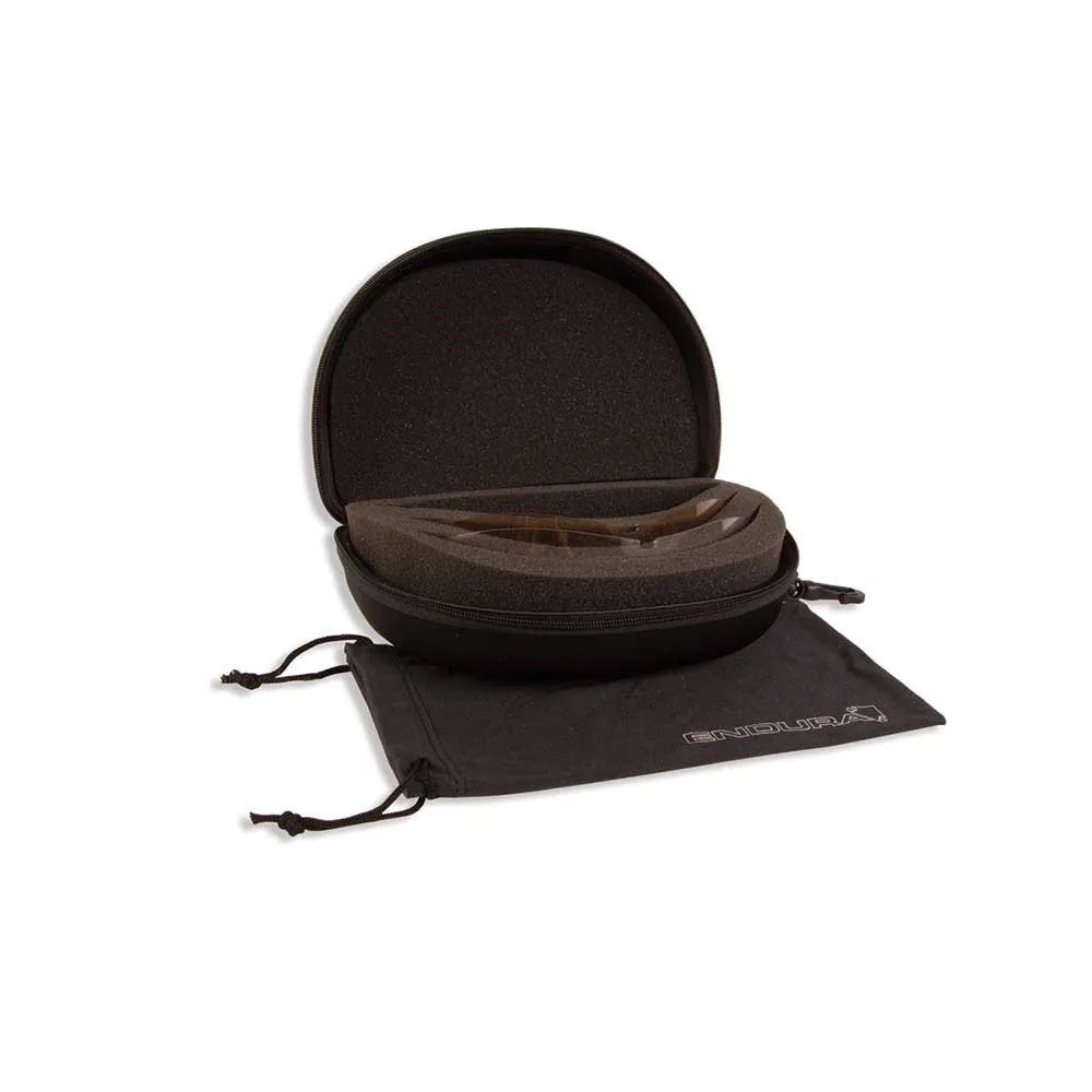 Endura Shark Solbriller, Black, Silver Mirror/CAT1-3 Endura Shark Solbriller, Black, Silver Mirror/CAT1-3