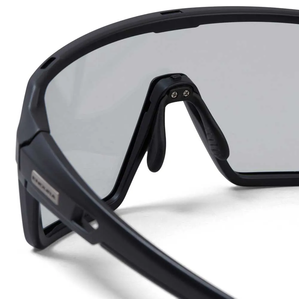 Endura Single Track Foto Kromatiske Solbriller, Matt black, Grey Photochromic Endura Single Track Foto Kromatiske Solbriller, Matt black, Grey Photochromic