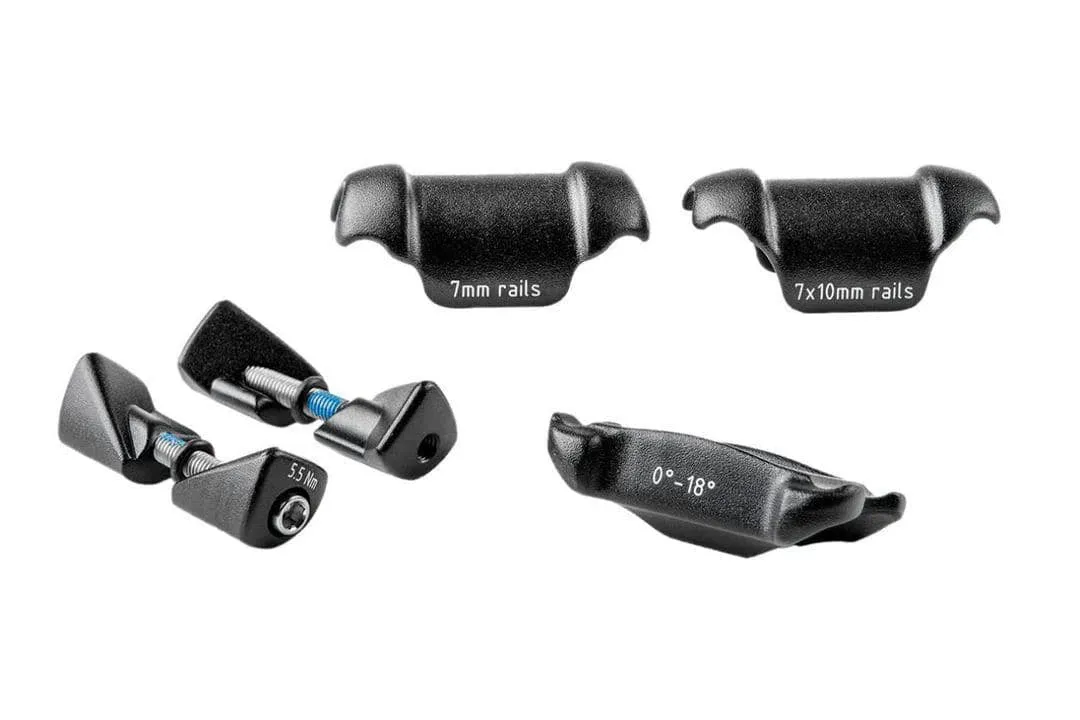 ENVE Twin Bolt Hardware Kit, Carbon black