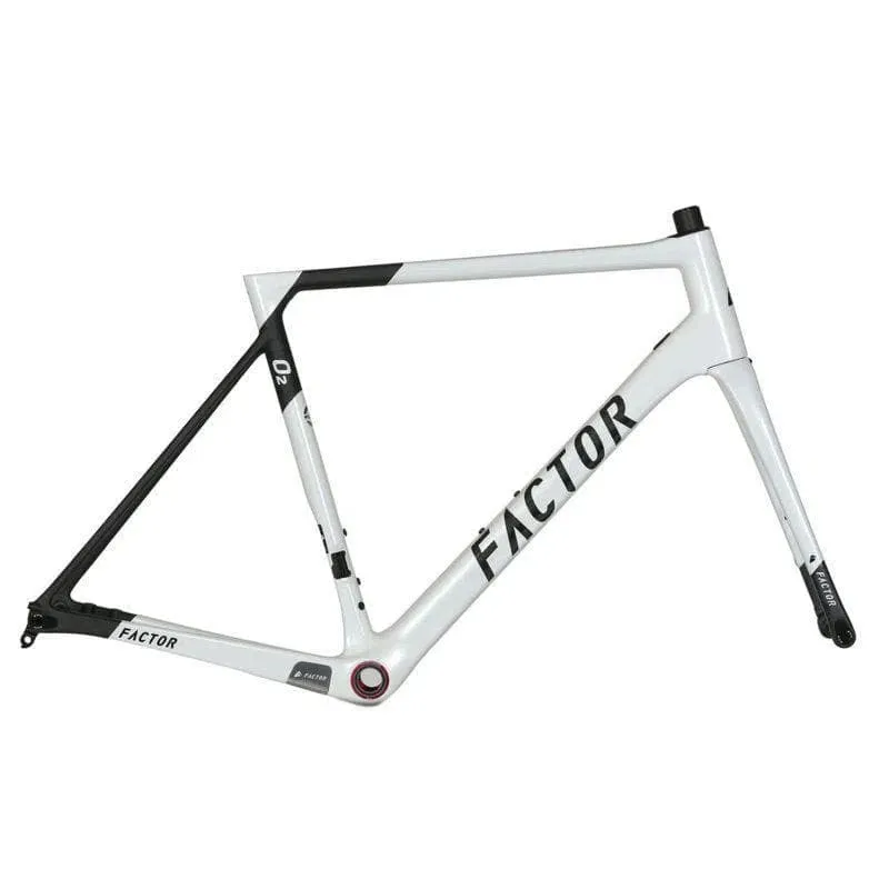 Factor O2 Disc PRE LOVED DEMO Lighly used, Pearl white, 56