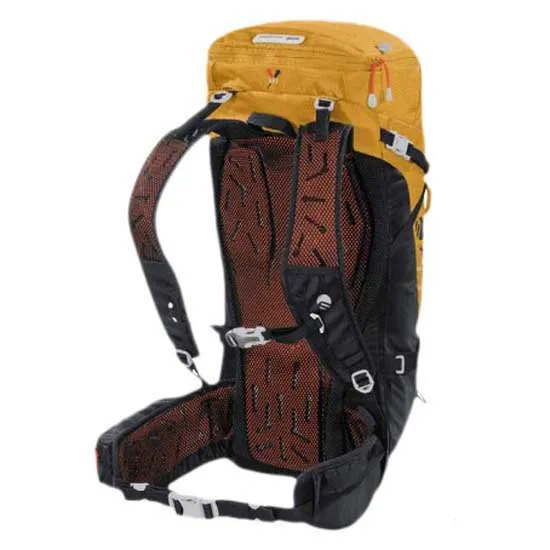 Ferrino Triolet 25+3l Ryggsekk Ferrino Triolet 25+3l Ryggsekk