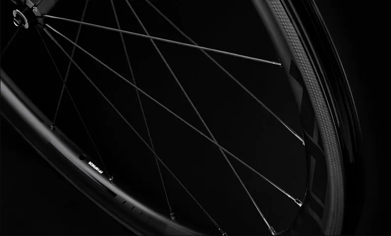 FFWD F4R Carbon Clincher Hjulsett