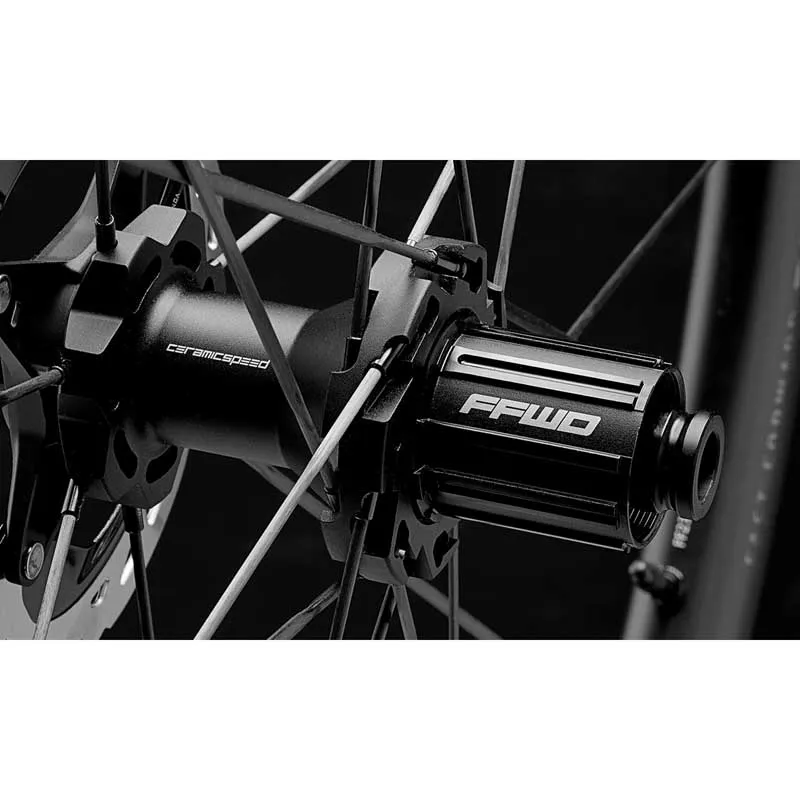 FFWD Raw 44 Disc Tubeless Landeveishjulsett