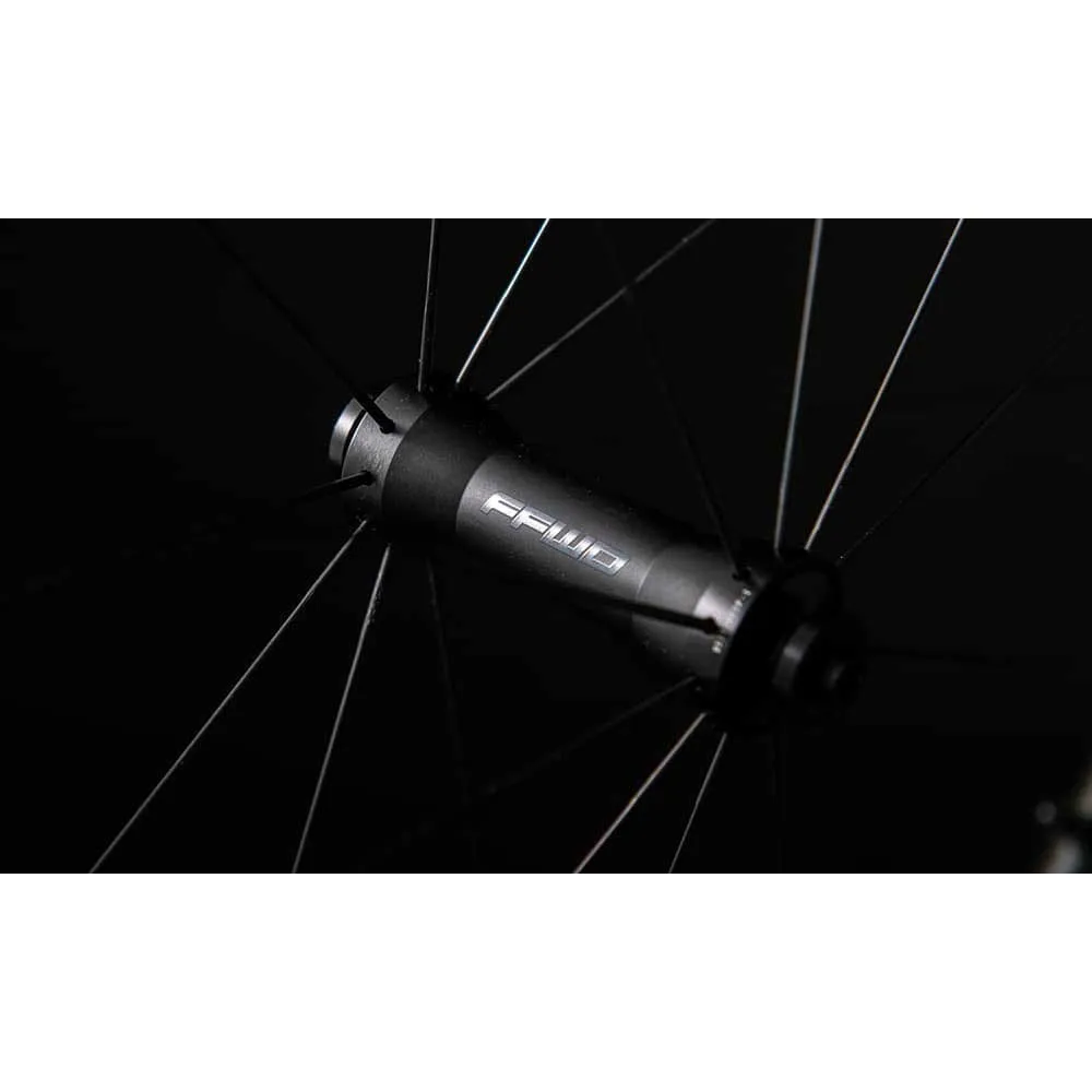 FFWD Tyro 2.0 Tubeless Landeveishjulsett, Black, 12 x 100 / 12 x 142mm, Shimano/Sram HG