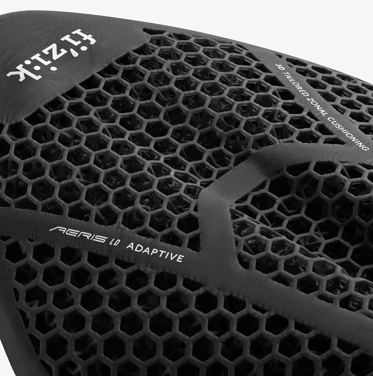 Fizik Aeris LD R3 Adaptive Sykkelsete, Black, 135mm