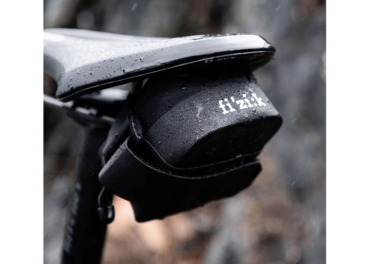 Fizik Saddle Bag Seteveske, Black, One Size Fizik Saddle Bag Seteveske, Black, One Size