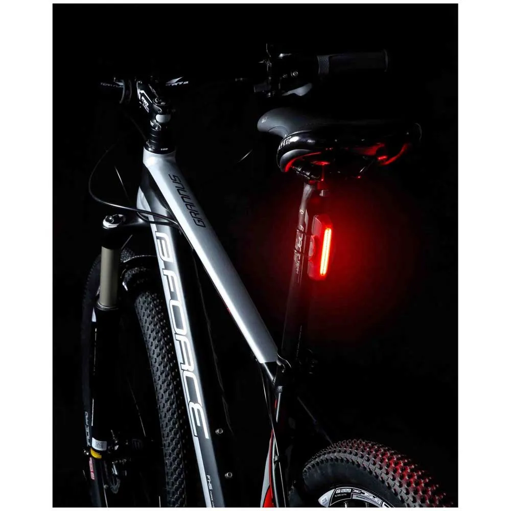 Force Glare Usb Sykkellyktesett, Black / red, 400/160 Lysstyrker Force Glare Usb Sykkellyktesett, Black / red, 400/160 Lysstyrker