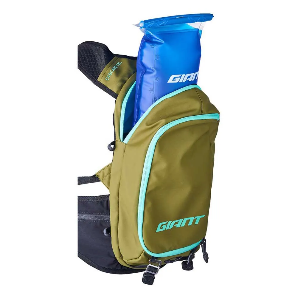 Giant Cascade Hydreringssekk 12l, Khaki, One Size Giant Cascade Hydreringssekk 12l, Khaki, One Size