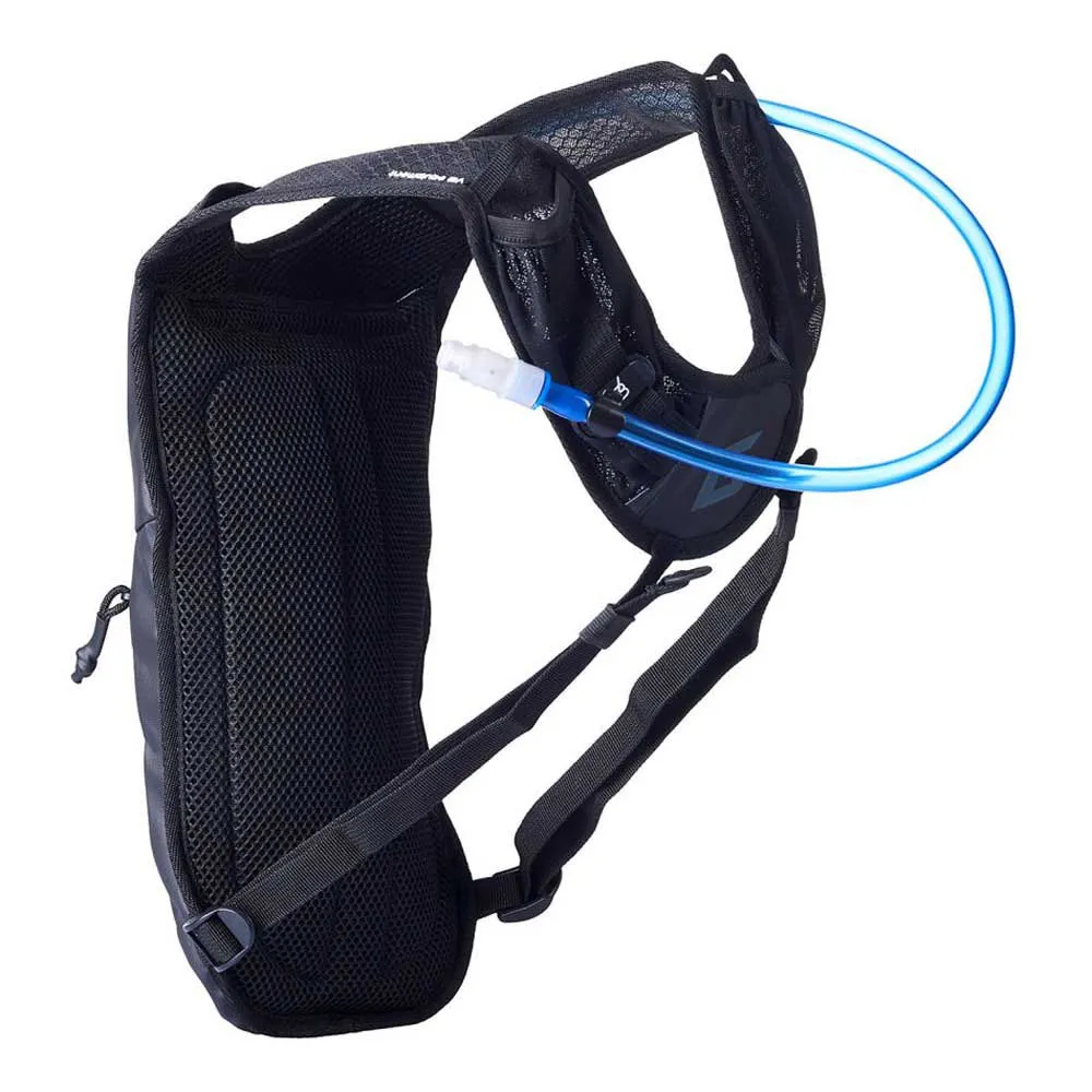 Giant Cascade Hydreringssekk 4l, Black, One Size Giant Cascade Hydreringssekk 4l, Black, One Size