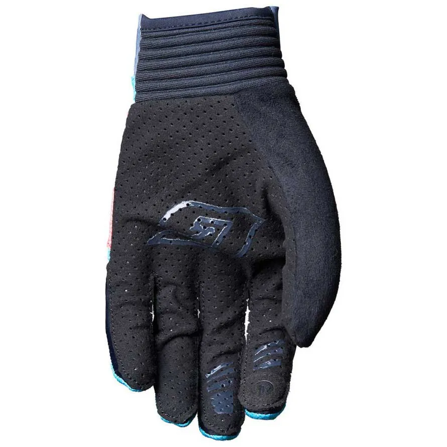 Giant Cobalt Hansker