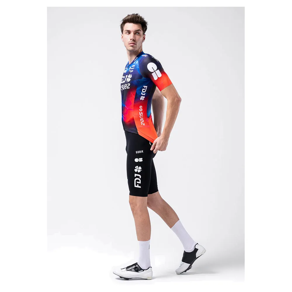 Gobik Odyssey Fdj Suez 2025 Kort Ermet Trøye, Multicolor