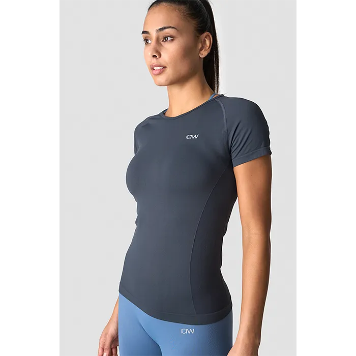 ICANIWILL Everyday Seamless T-shirt