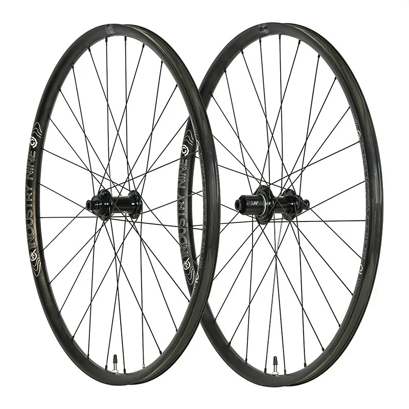 Industry Nine Grcx-s 101 Cl Disc Tubeless Hjulsett For Grussykkel, Black, 12 x 100 / 12 x 142mm, Shimano/Sram HG Industry Nine Grcx-s 101 Cl Disc Tubeless Hjulsett For Grussykkel, Black, 12 x 100 / 12 x 142mm, Shimano/Sram HG