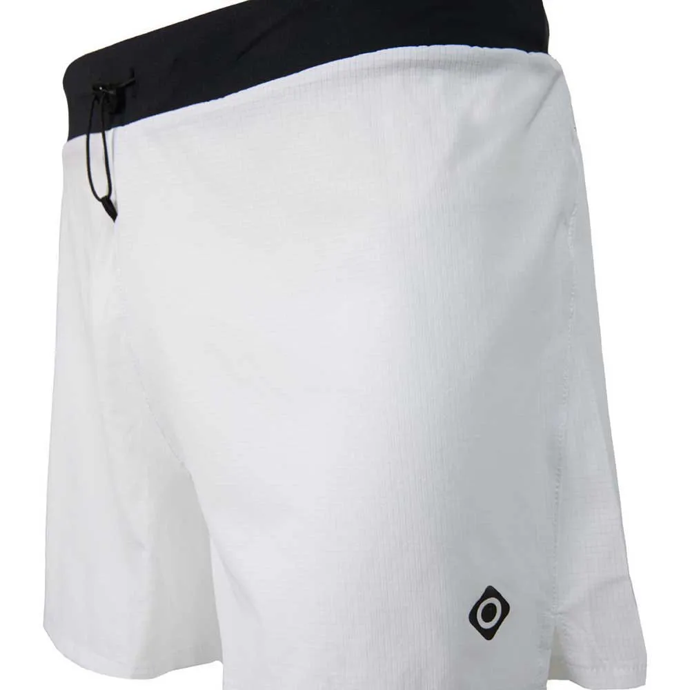 Izas Neuss Shorts