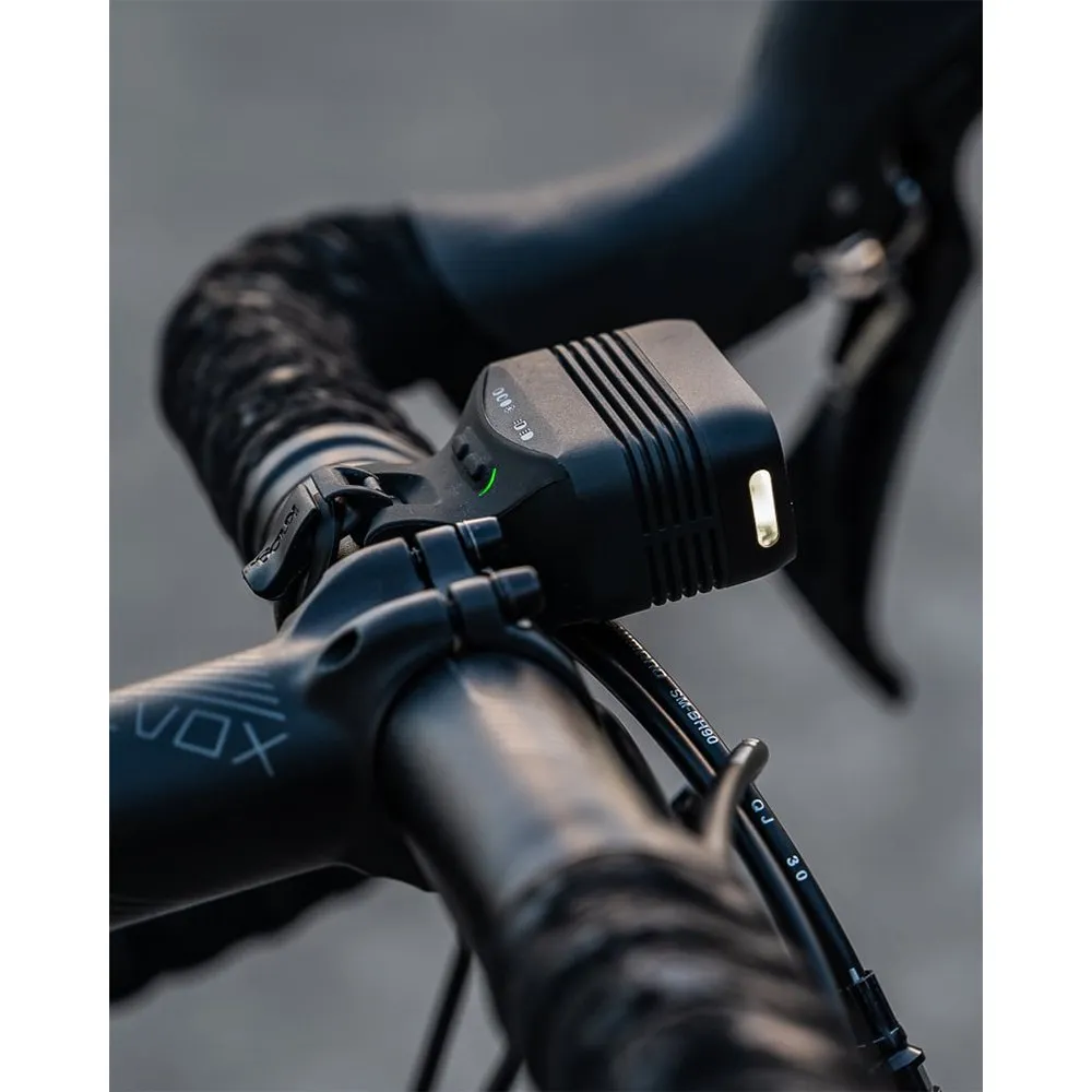Knog Blinder Road 600 And Mini Square Sykkellyktesett, Black / red, 600 / 100 Lysstyrker Knog Blinder Road 600 And Mini Square Sykkellyktesett, Black / red, 600 / 100 Lysstyrker