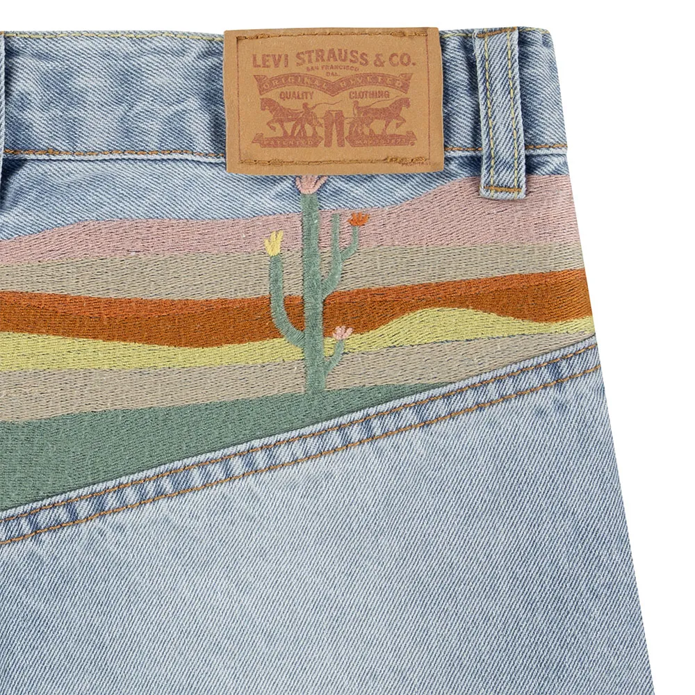 Levi's Mini Mom Embroider Shorts Levi's Mini Mom Embroider Shorts