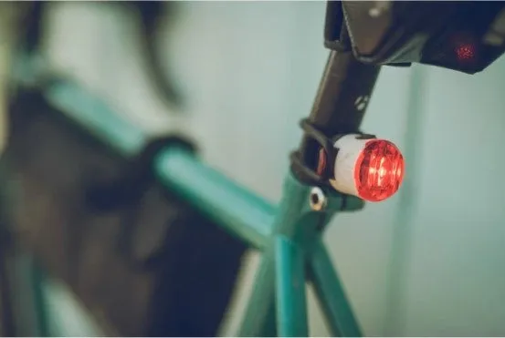 Lezyne Femto USB Drive Baklys, Black