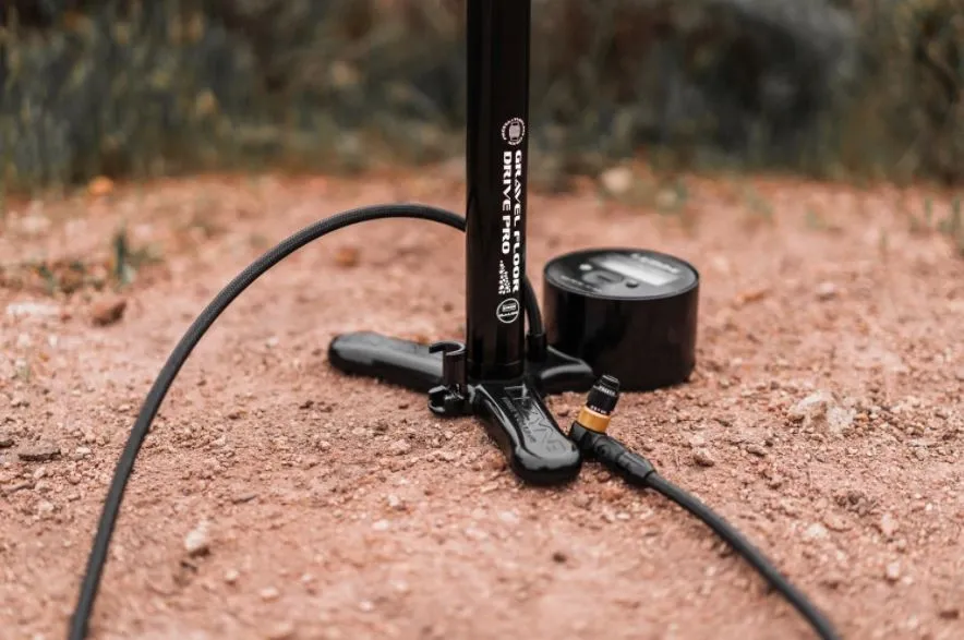 Lezyne Gravel Digital PRO Gulvpumpe Lezyne Gravel Digital PRO Gulvpumpe