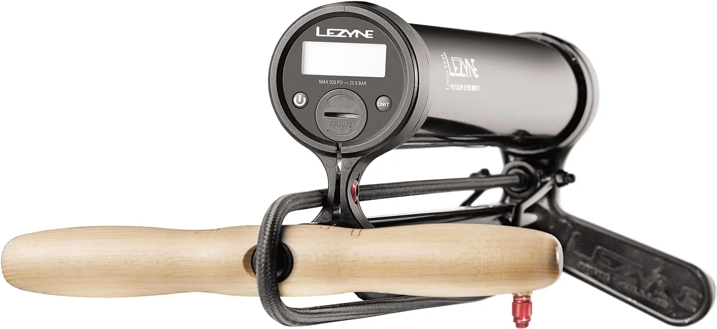 Lezyne Pressure Over Drive Digital Pumpe, Black, 220psi