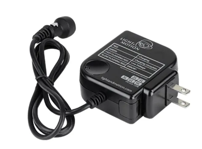 Light & Motion Lader