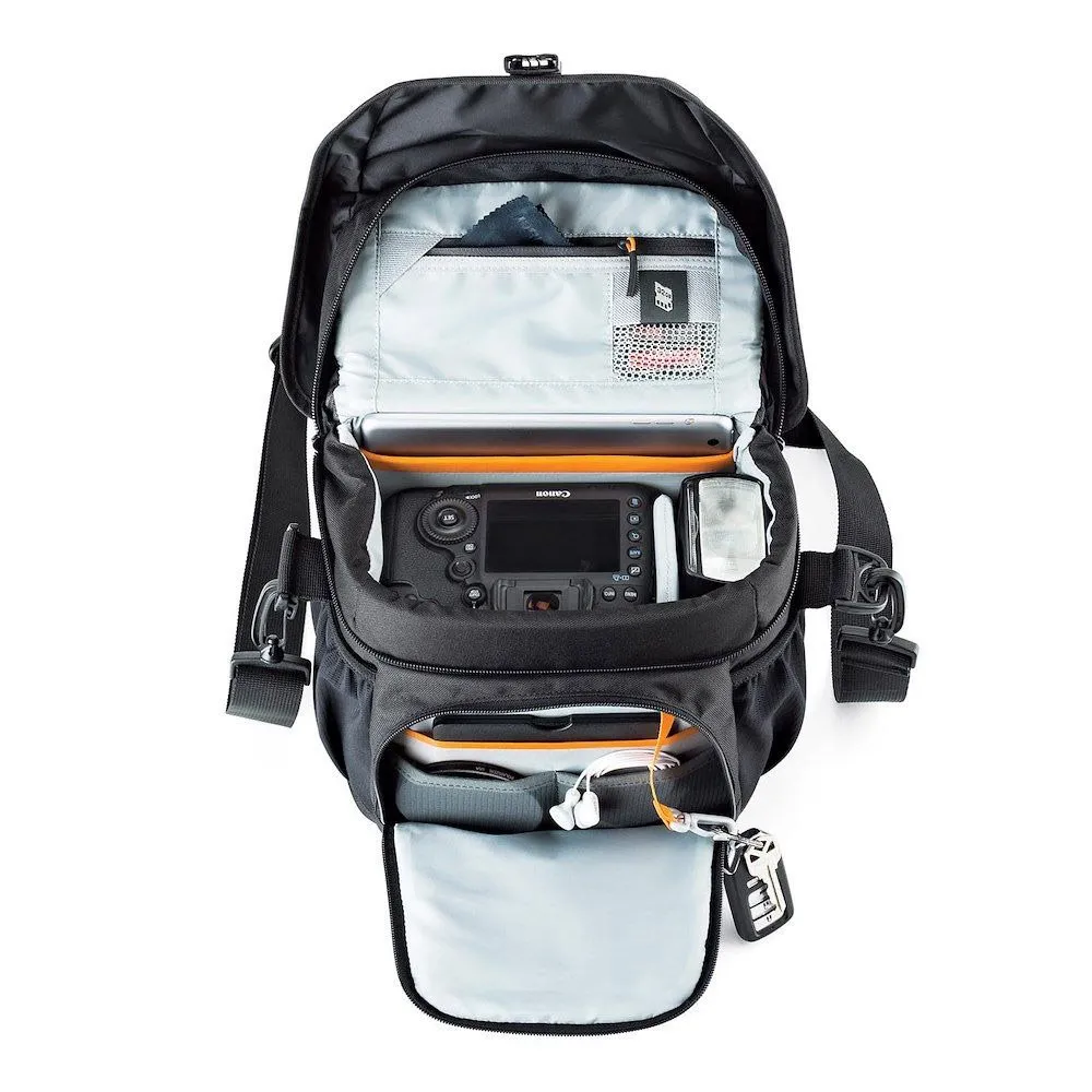 Lowepro Nova 170 Aw Ii Arrangørveske, Black Lowepro Nova 170 Aw Ii Arrangørveske, Black