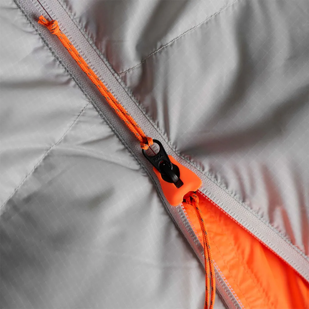 Mammut Protect Down-18c Sovepose, Highway, Central Zipper Mammut Protect Down-18c Sovepose, Highway, Central Zipper