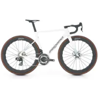 Megamo Pulse 00 Red Axs 2025 Landeveissykkel