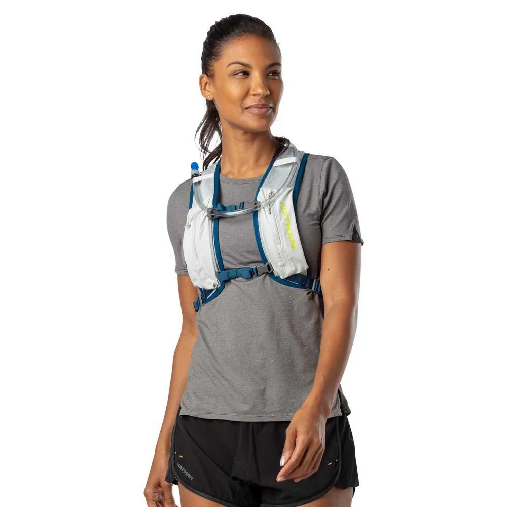 Nathan Crossover Pack 5l Hydreringsvest, Vapor grey / finish lime, One Size Nathan Crossover Pack 5l Hydreringsvest, Vapor grey / finish lime, One Size