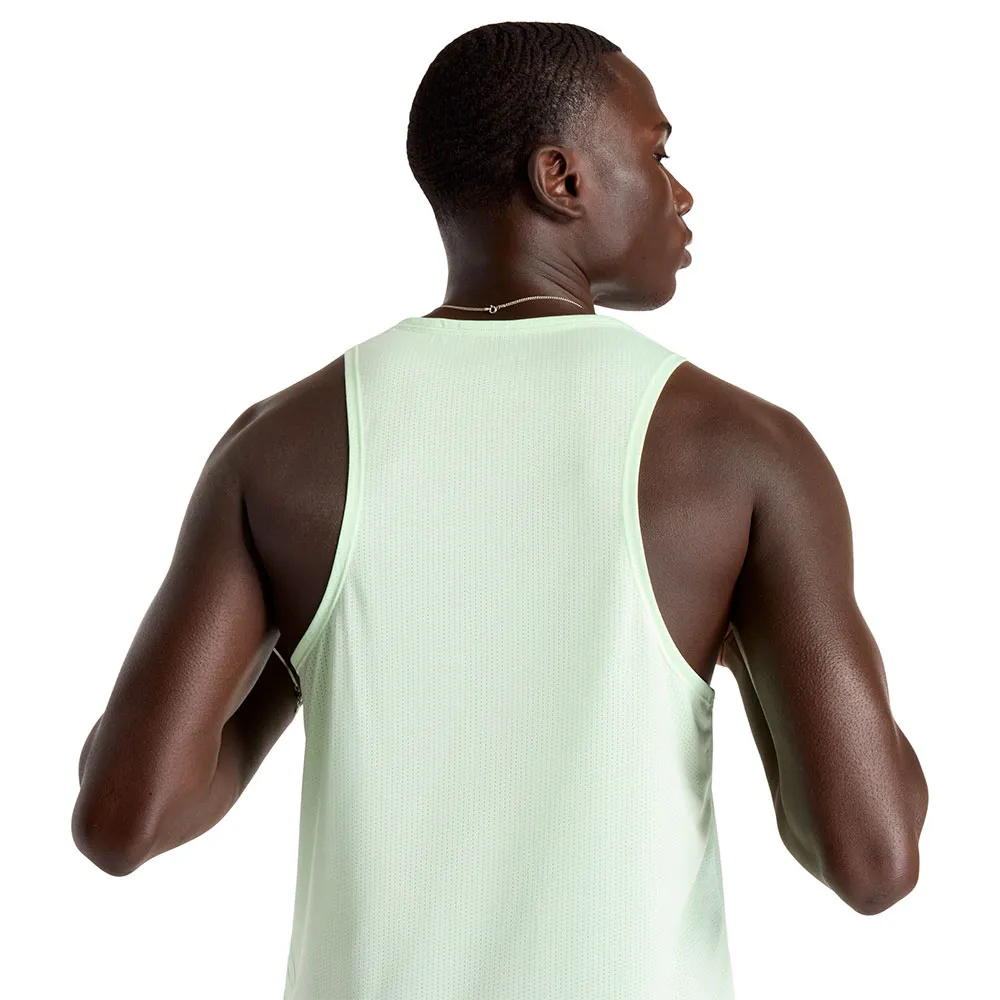 New Balance Athletics Ermeløs T-skjorte male New Balance Athletics Ermeløs T-skjorte male