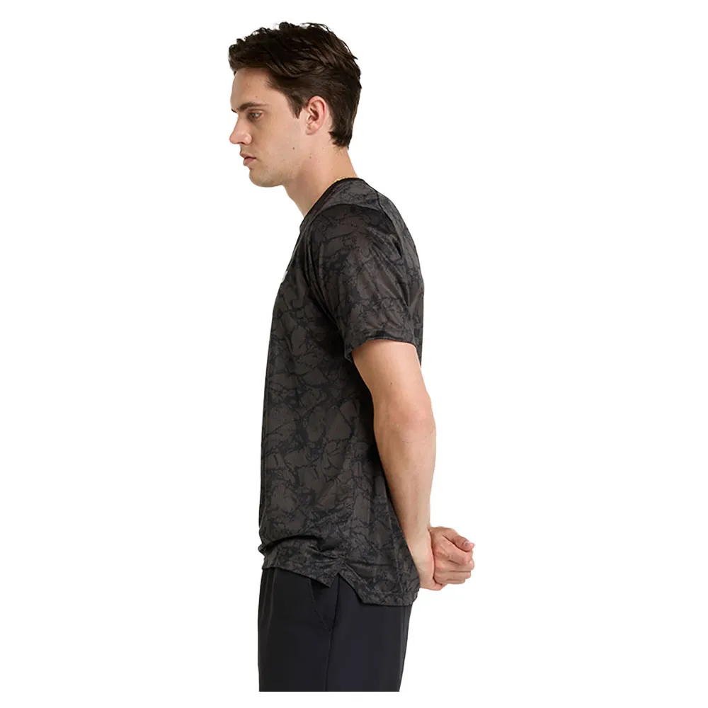 New Balance Athletics Printed Kortarmet T-skjorte male