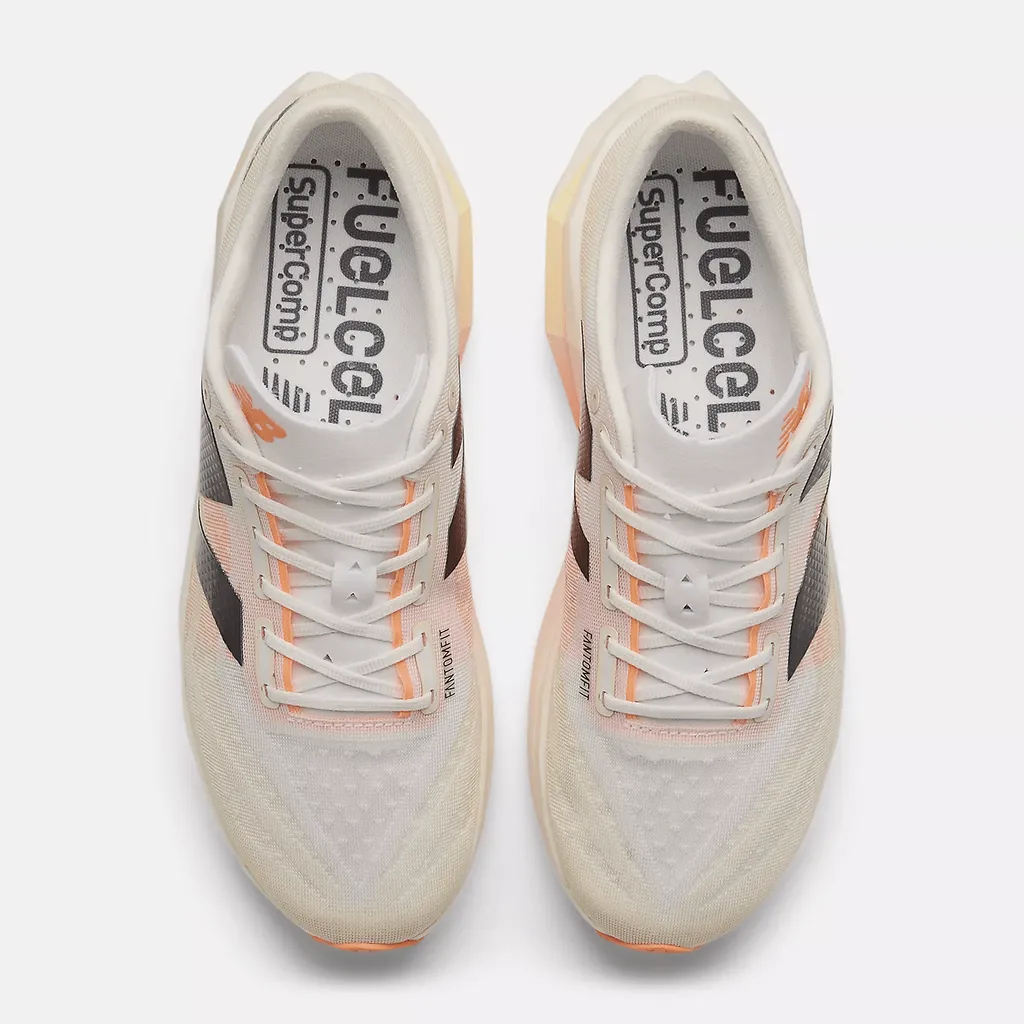 New Balance FC SuperComp Elite v4